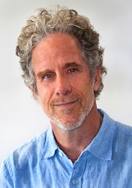 Portrait of Neil Steinberg